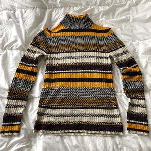 Mock neck knit shirt